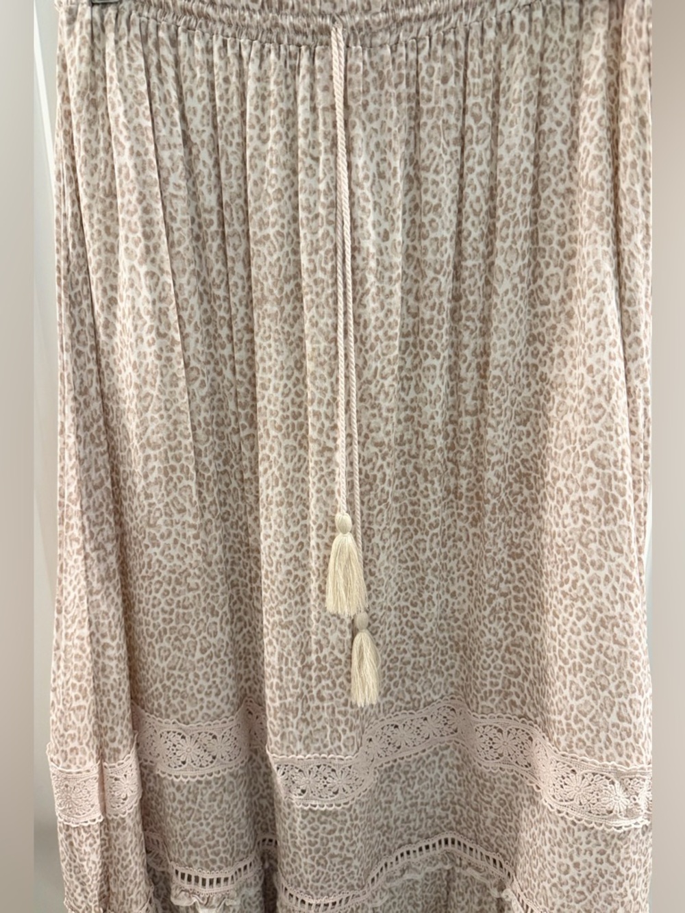 NWOT Olivaceous Boho Leopard Print Maxi Skirt with Tassel Drawstring- Size Large - Picture 3 of 8